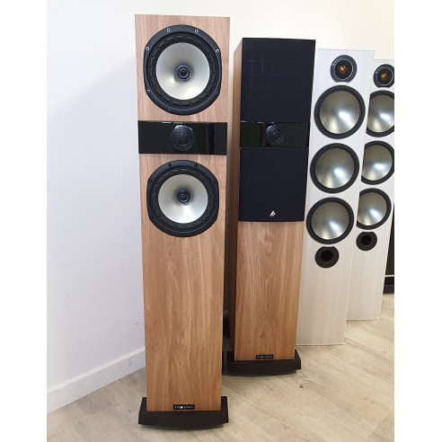 Fyne Audio F303 - Enceintes Colonnes - Frêne Noir, Chêne Clair ou Noyer