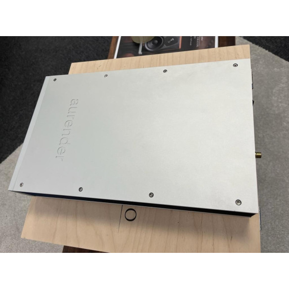 Aurender N100C - Serveur et Streamer avec Disque dur 4 To - Noir ou Argent
