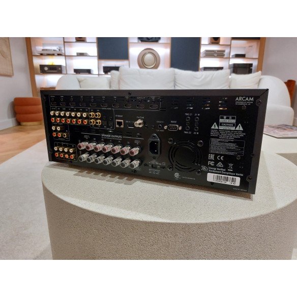 Arcam AVR550 - Ampli Home Cinéma 7x90W