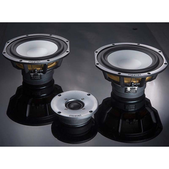Magnat Quantum 677 - Enceintes Colonnes - Noir ou Mocca